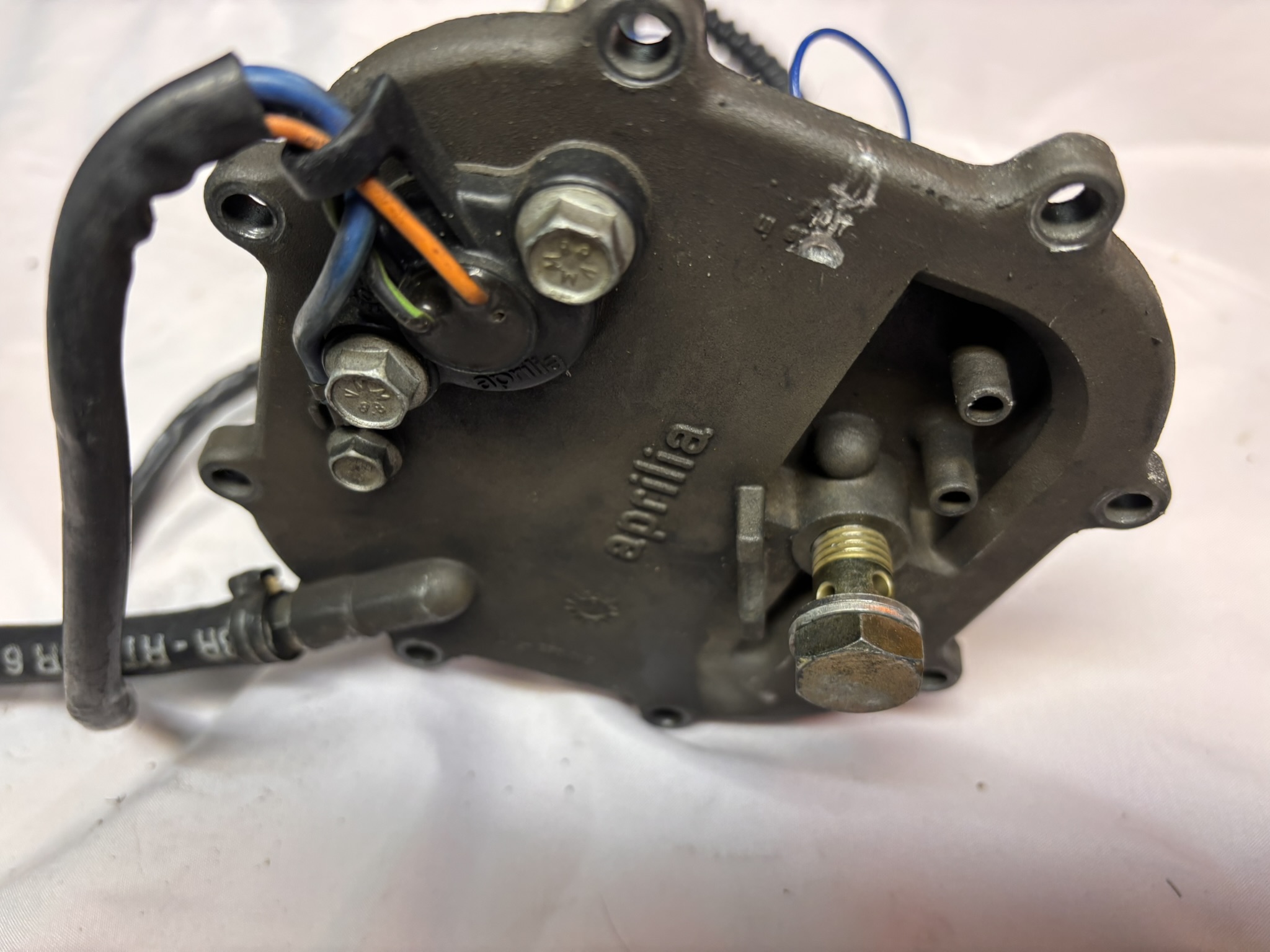 Pompe à Essence Complète – Compatible Aprilia RSV 1000 (1999–2003) Tuono (jusqu’à 2004) – Image 3